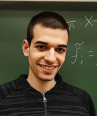 Or Shalom headshot