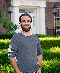 Thiago Nascimento Krause headshot