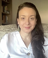 Esther Liberman Cuenca headshot