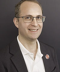 Sven Guenther headshot