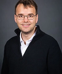 Andreas Lorenzo Wieser headshot