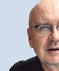 Leszek Koczanowicz headshot