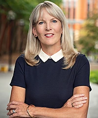 Pamela Ballinger headshot