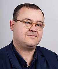 Ioannis Papadogiannakis headshot