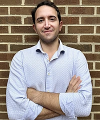 Claudio Manzari headshot