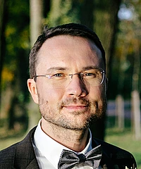 Yury Arzhanov headshot