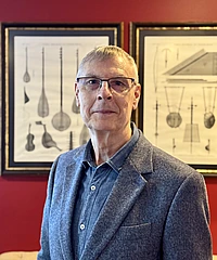 Michael John Noone headshot