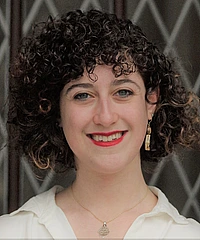 Rachel Schine headshot