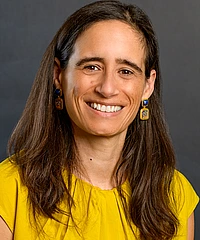 Inés Valdez headshot