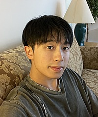 Zihan Zhang headshot