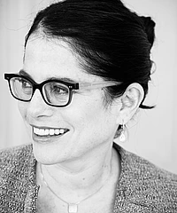 Mikhal Dekel headshot