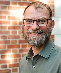 Jesse Spohnholz headshot