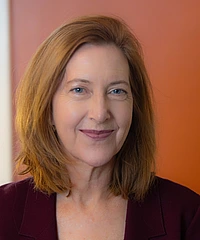 Sarah Elizabeth McNamer headshot