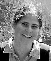 Vera Vertesi headshot