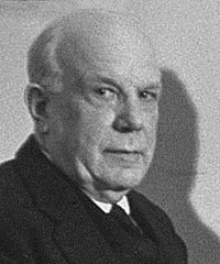 Walter W. Stewart headshot