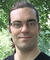 Simon Caron-Huot headshot