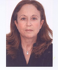 Dalenda Largueche headshot