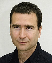 Yaron Ostrover headshot