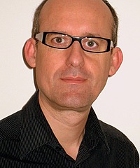 Humberto Llavador headshot