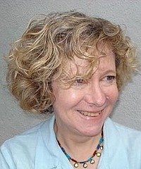 Marilynn Robin Desmond headshot