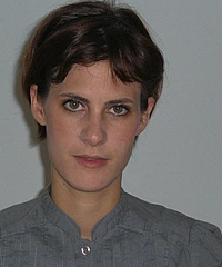 Marie Favereau-Doumenjou headshot