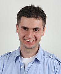 Alexandr Andoni headshot
