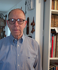 Avraham Ronen headshot