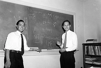 In Memoriam: Chen Ning Yang 杨振宁 (1922–2025) | IAS News | Institute for ...
