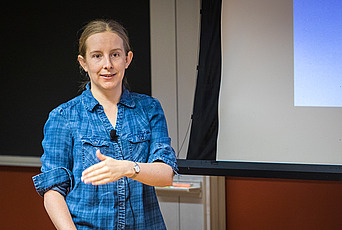 Tracy Slatyer lectures in Bloomberg Lecture Hall