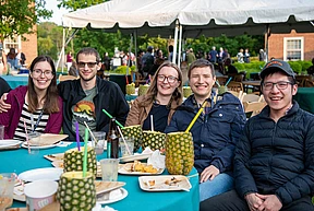 MOL_7746 1200px crop