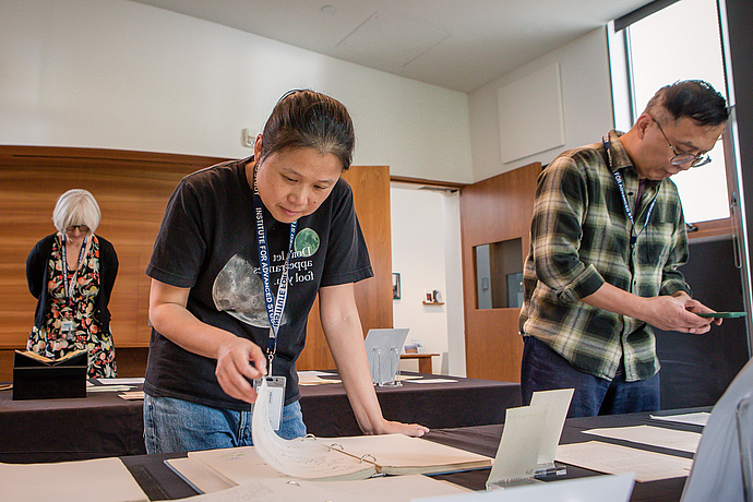 Archives Showcase Visitors