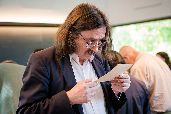 Archives Showcase Visitors