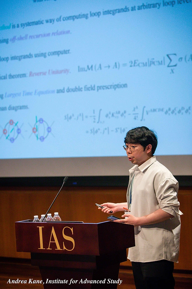 Amplitudes Conference Gong Show - Lee