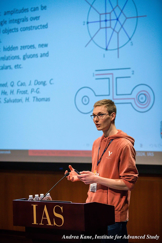 Amplitudes Conference Gong Show - Skowronek Santos