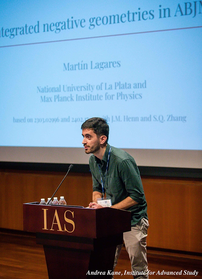 Amplitudes Conference Gong Show - Lagares