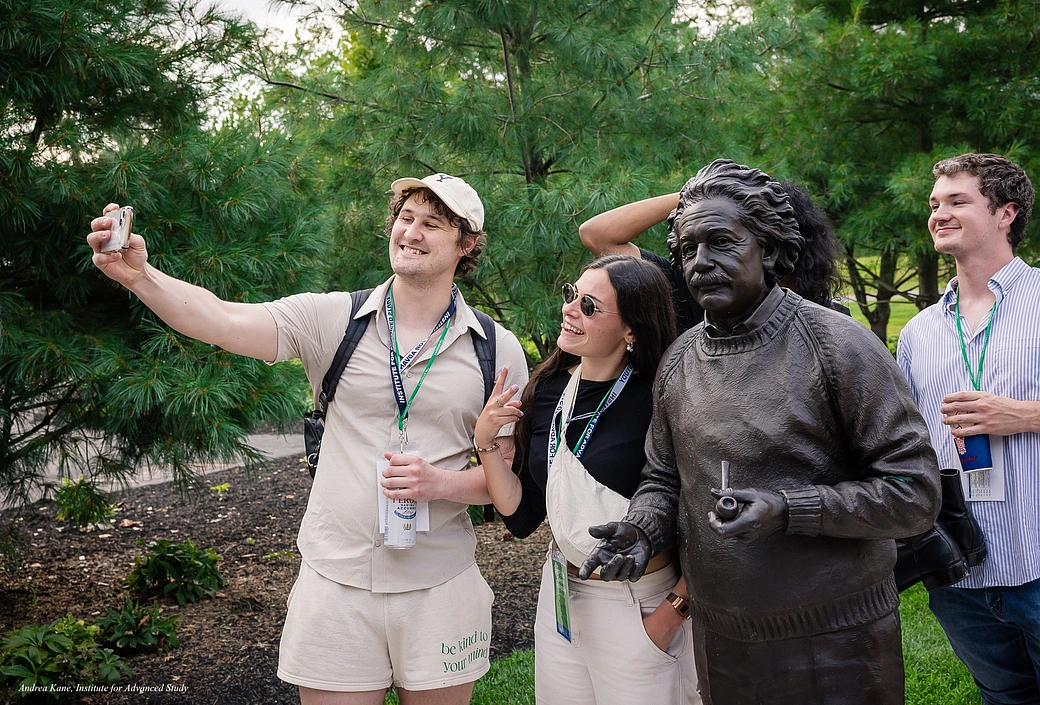 PiTP 2026 Photos with Einstein_7